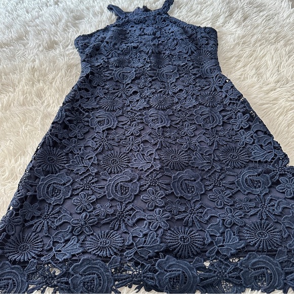 Lulus Navy Floral Lace Bodycon Mini Dress Size Large - Picture 10 of 15